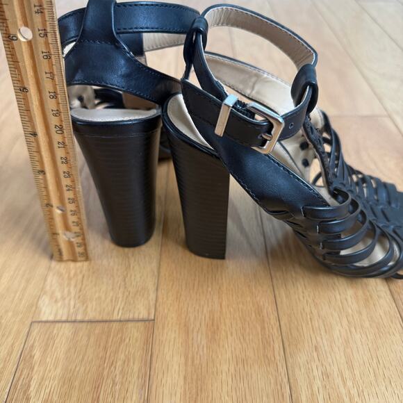 Express sz 7 black strappy high heels - Picture 6 of 7